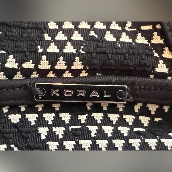 Like New KORAL by Ilana Kugel Submerge Sports Tank Athletic Top | Black | Large - Picture 10 of 17